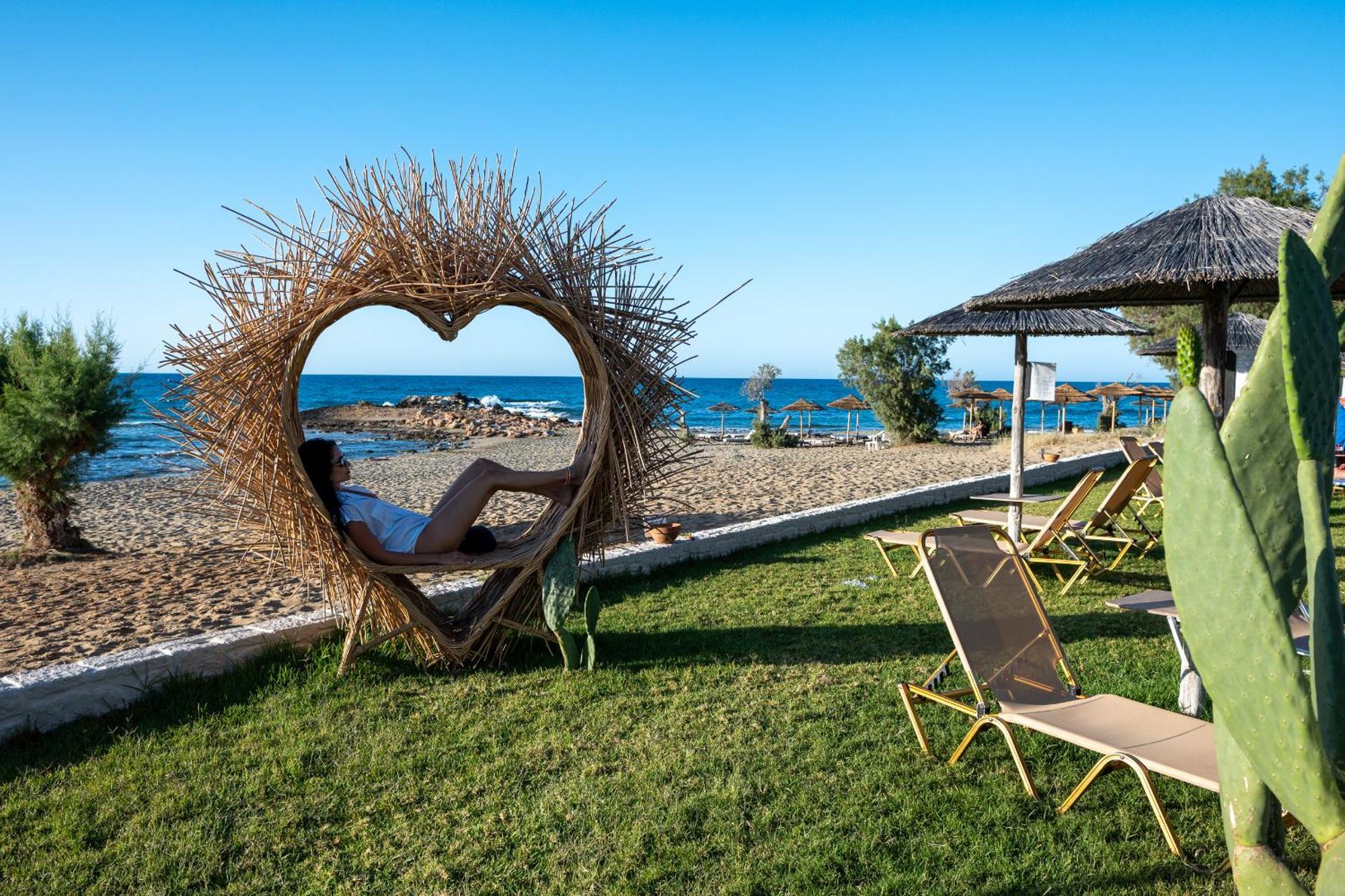 Silver Sun Studios & Apartments Малиа Экстерьер фото