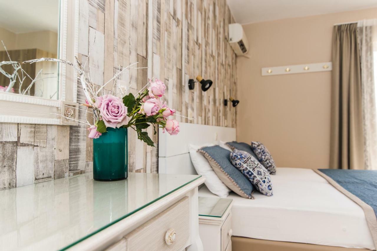 Silver Sun Studios & Apartments Малиа Экстерьер фото